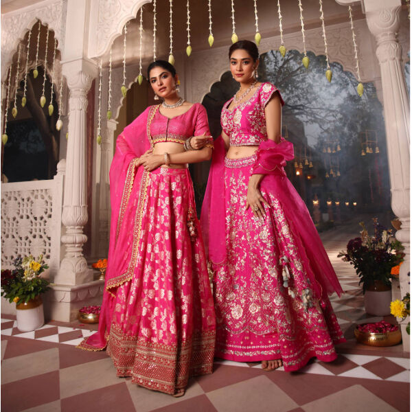 Women Lehengas Women Lehengas